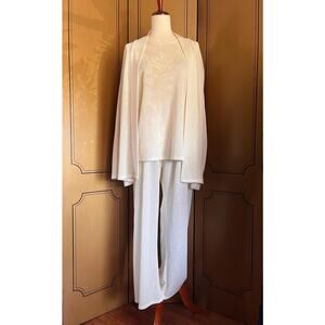 Vintage 3 piece lounge set in cream, size 2XL